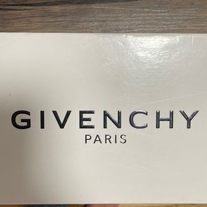 GIVENCHY slides size EU36